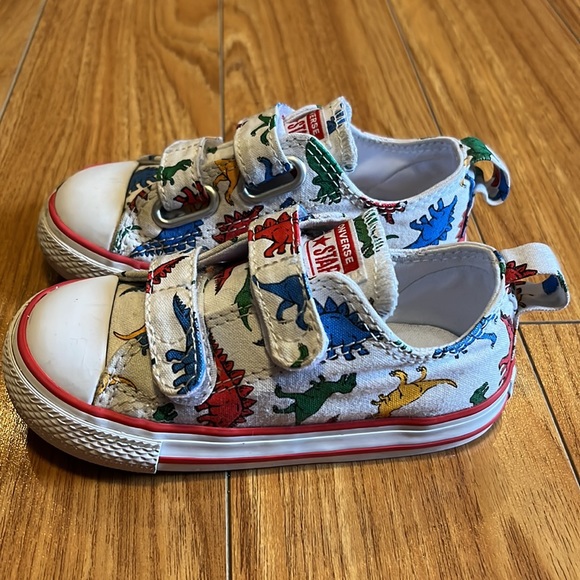 Converse Chuck Taylor All Star Toddler Boys' Dinosaur Low Top Sneakers - Picture 3 of 8